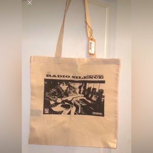 Brandy Melville Ivory canvas bag printed with "Radio Silence